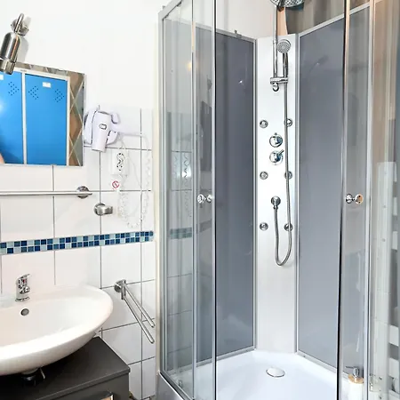 Self Check In Nordstern 2*