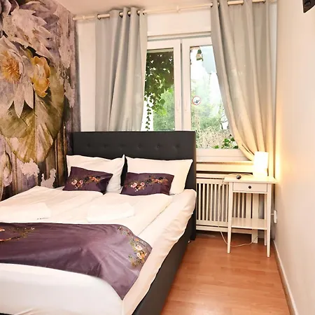 Self Check In Nordstern Hotel 2*