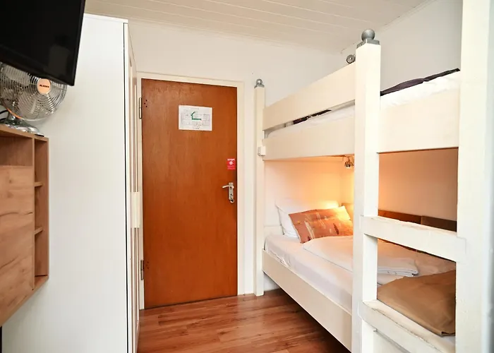 Self Check In Nordstern Otel 2*